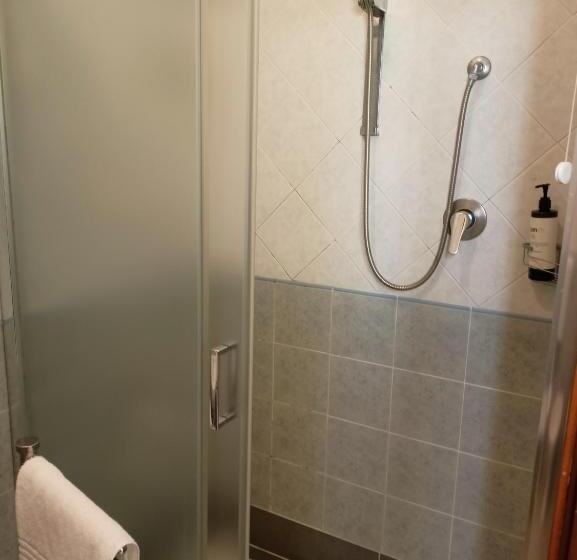 חדר סטנדרט יחיד, Ariston Imperial