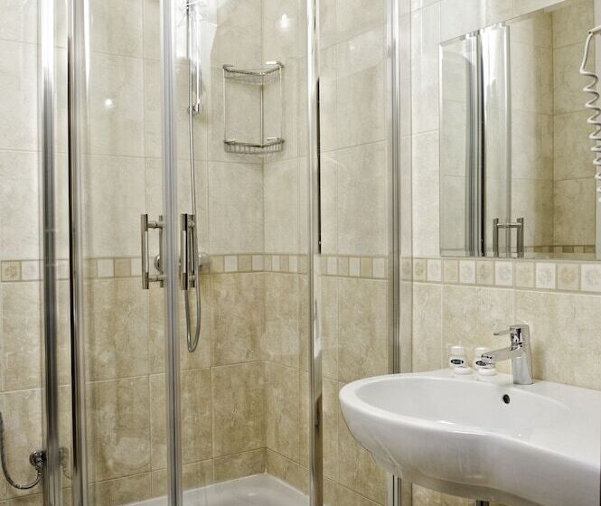 חדר משפחתי, Arkadia Royal