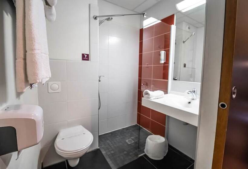 Номер Стандарт Трехместный, B&b Hotel Agen Castelculier