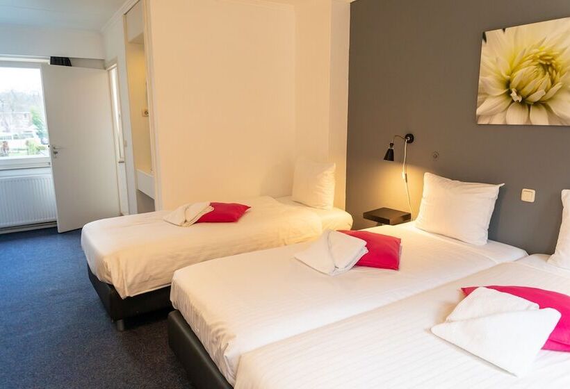 חדר סטנדרט לשלושה, Huis Ter Geul