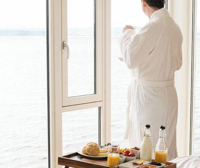 جناح مطلّ علي البحر, Jegtvolden Fjordhotell