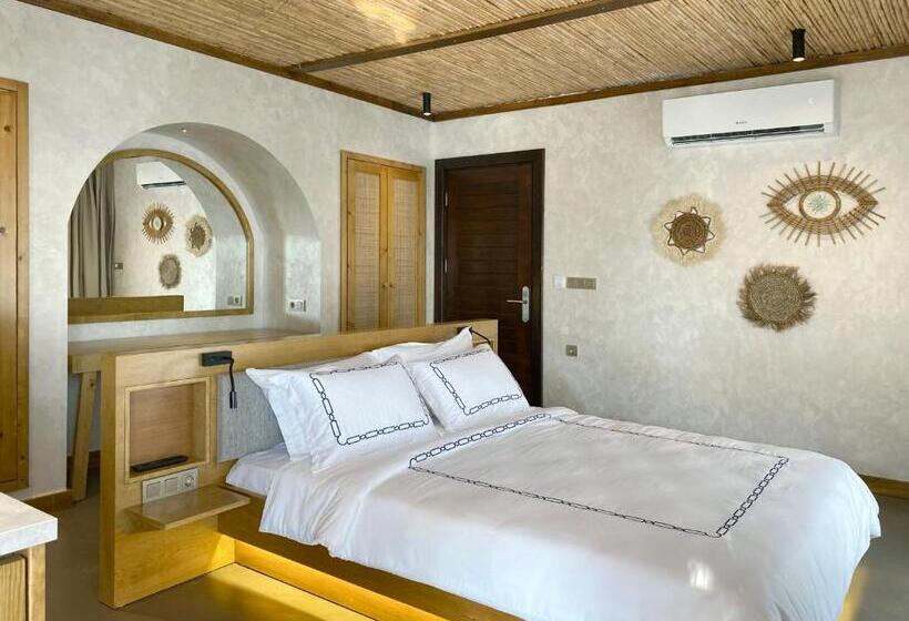 فيلا غرفة نوم واحدة مع مسبح, Kas Marin