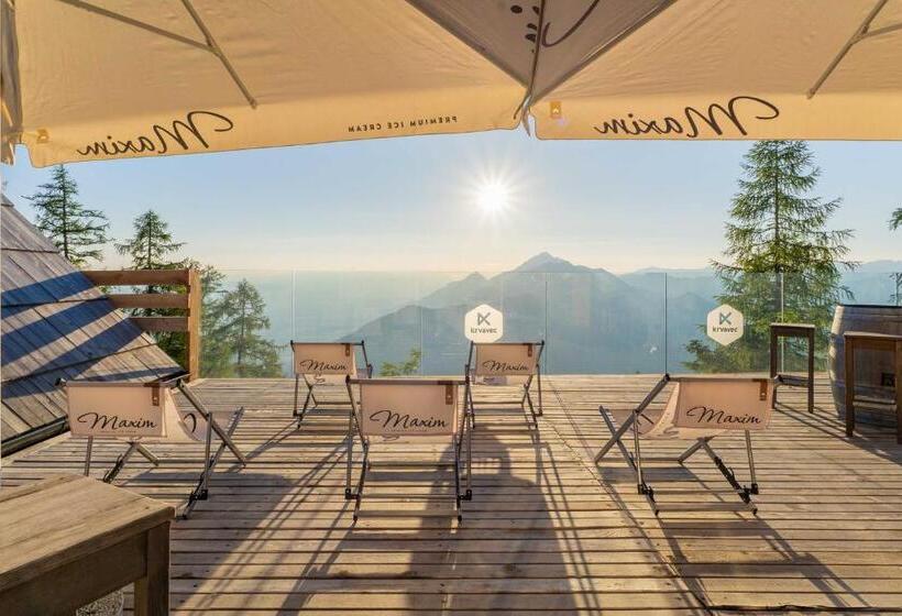 اتاق استاندارد با بالکن, Krvavec