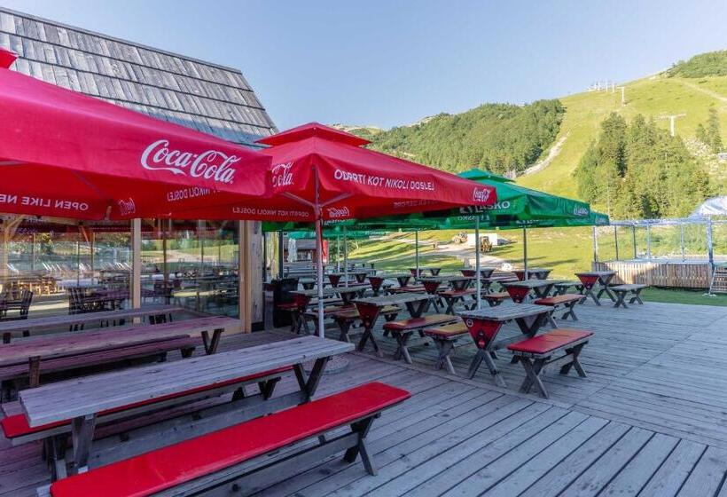 اتاق استاندارد با بالکن, Krvavec