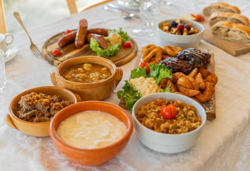 اتاق استاندارد با بالکن, Krvavec