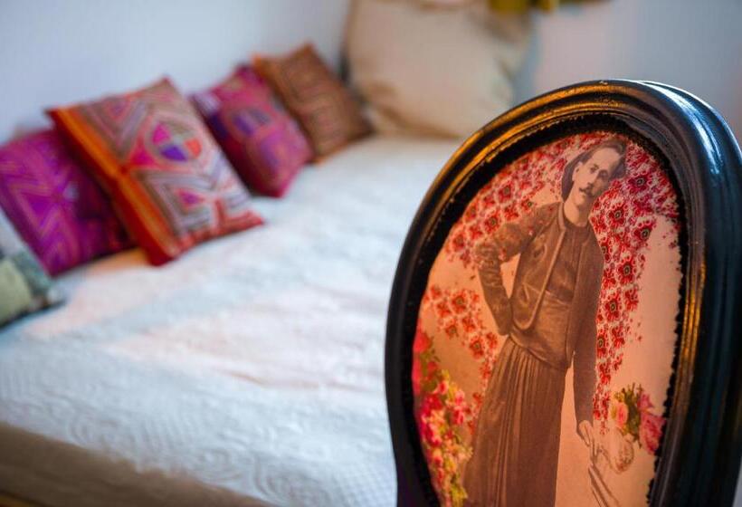 غرفة قياسية ثلاثية, L Outa Hotel Restaurant