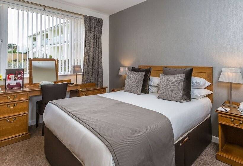 חדר סטנדרט, La Barbarie