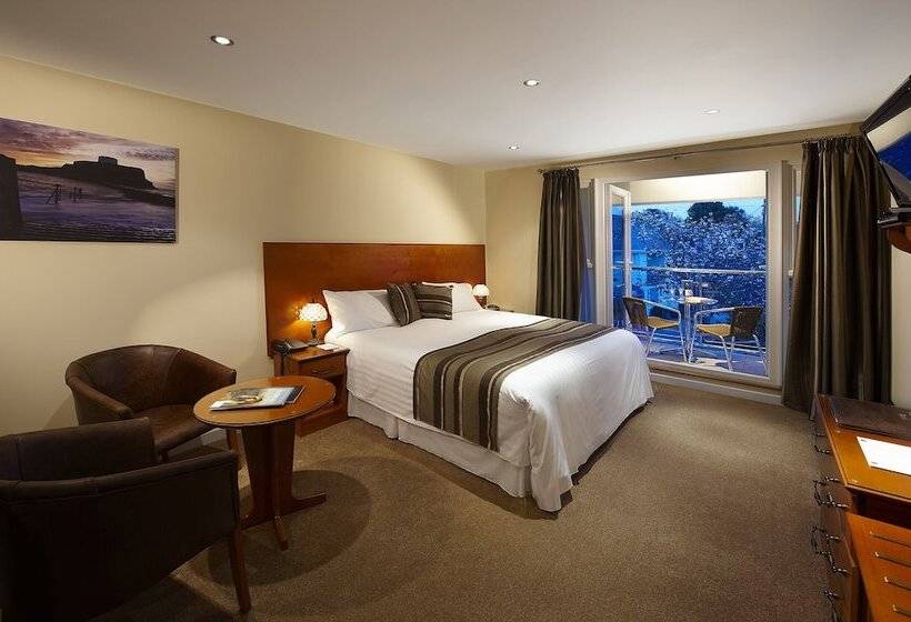 غرفة ديلوكس مطلة على حمام السباحة, La Barbarie