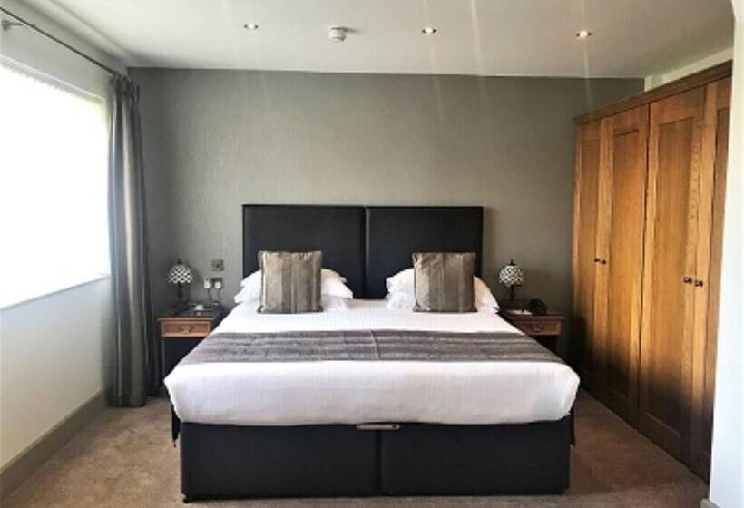 סוויטה דלוקס, La Barbarie