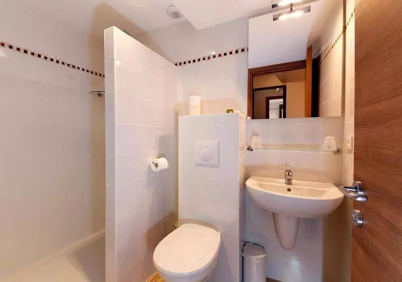 コンフォートルーム, Logis Hotel Cara Sol