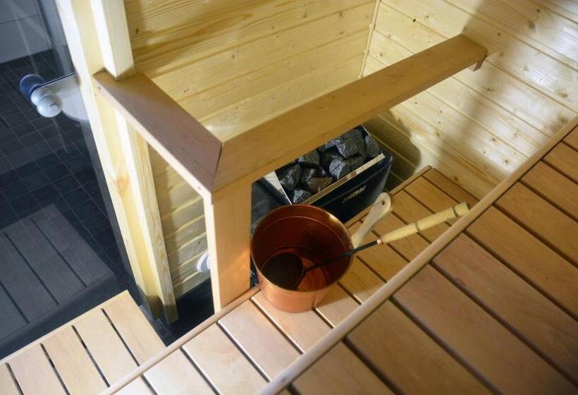 家庭间, Revontuli Resort Rooms