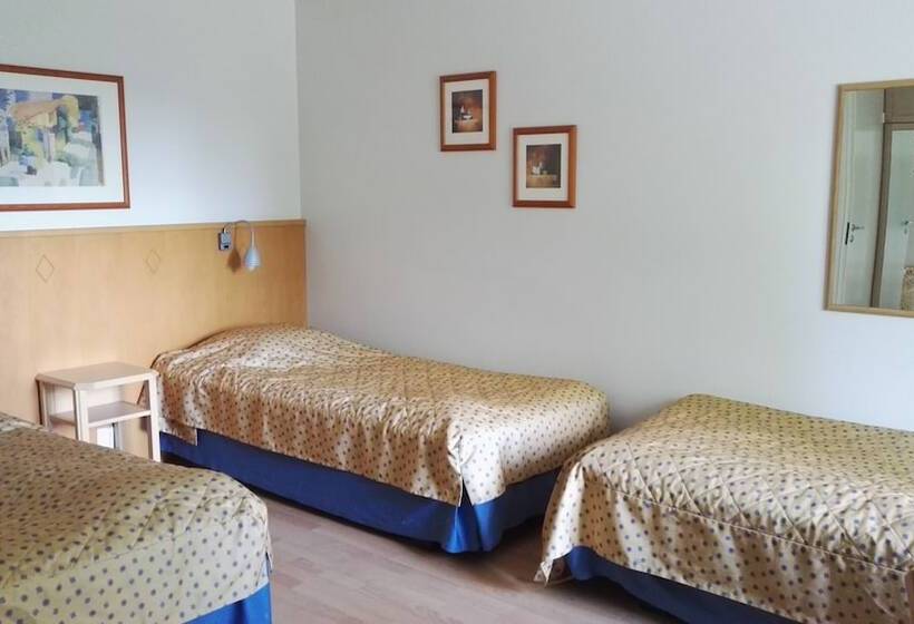 标准三人间, Revontuli Resort Rooms