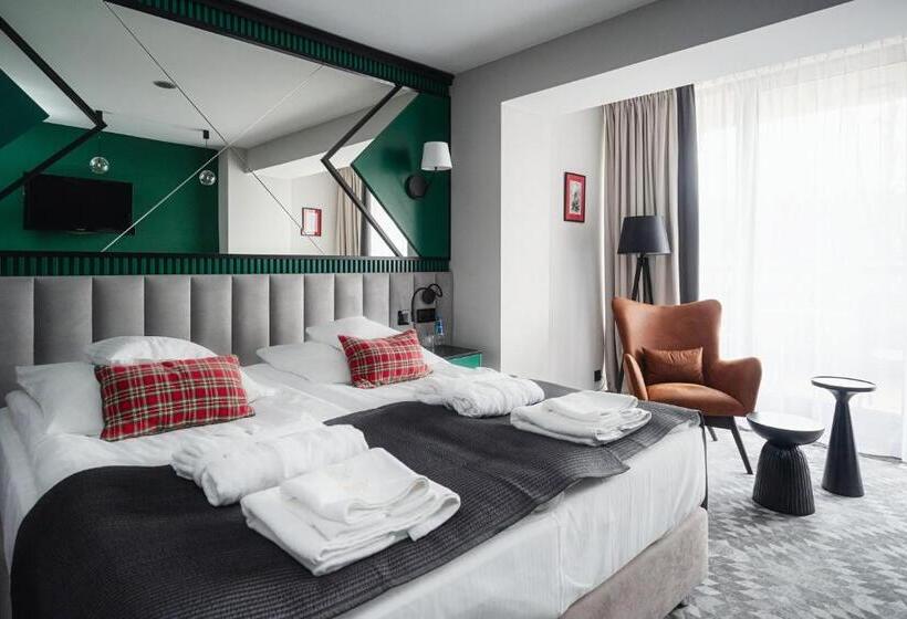 اتاق لوکس با چشمانداز, Rysy Boutique