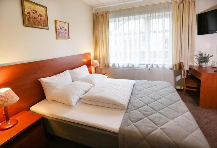 اتاق کلاسیک یک تخته, Smėlynė