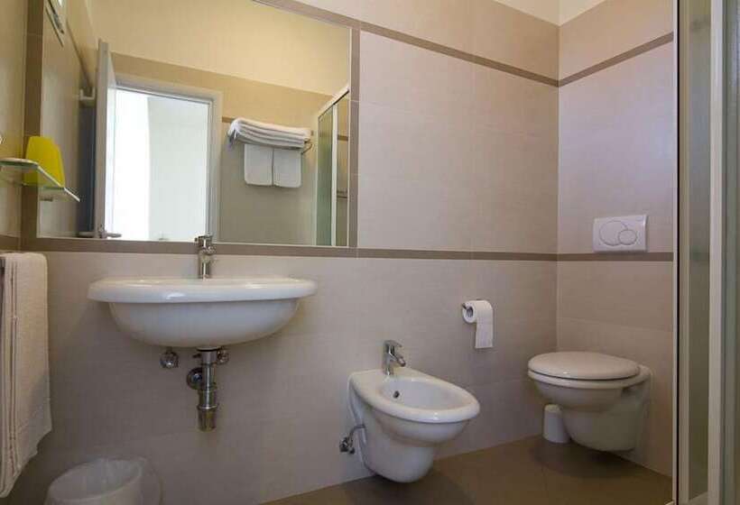 4인용 스탠다드 룸, Tenerife