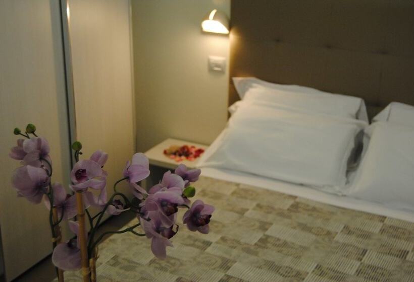 4인용 스탠다드 룸, Tenerife