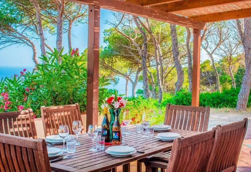 Villa 1 Makuuhuone Merinäkymä, Tenuta Delle Ripalte