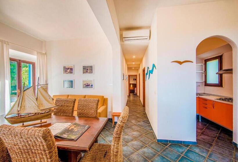ویلای 1 خوابه با چشم‌انداز دریا, Tenuta Delle Ripalte