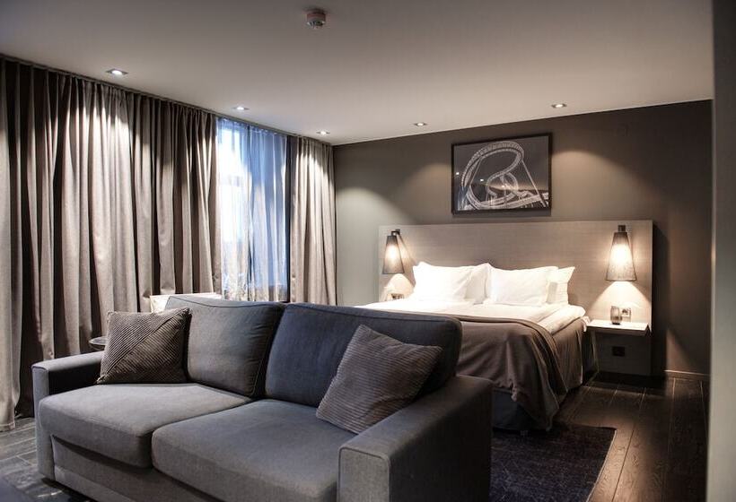 חדר משפחתי, The Lamp Hotel & Spa