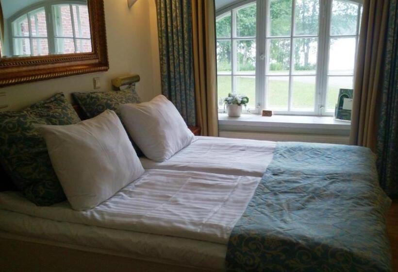 غرفة قياسية, Vanajanlinna