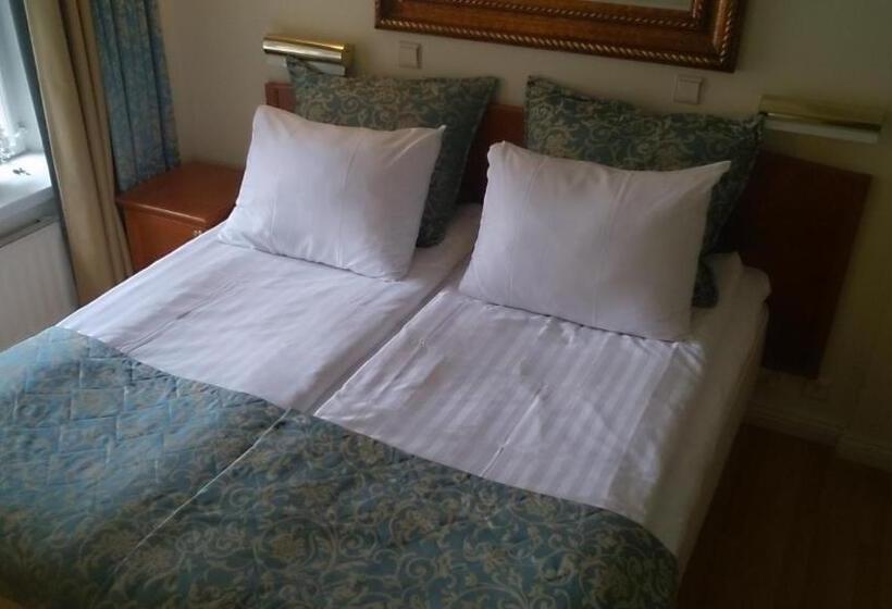 غرفة قياسية, Vanajanlinna