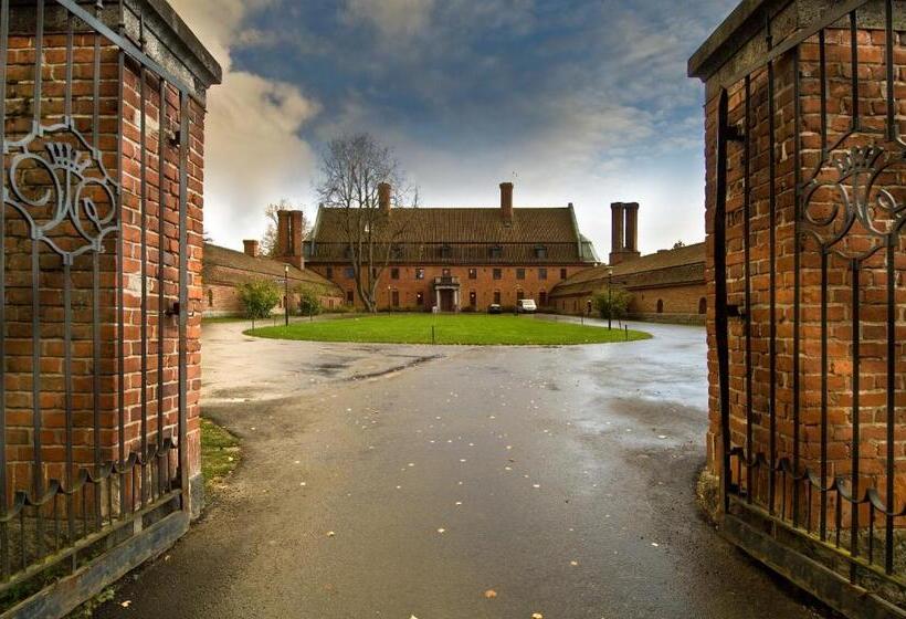 غرفة قياسية, Vanajanlinna