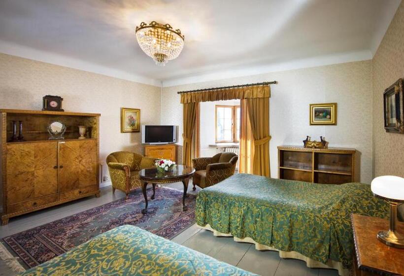 غرفة سوبيريور, Vanajanlinna