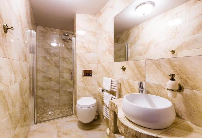 اتاق لوکس, Prawdzic Family Resort & Wellness