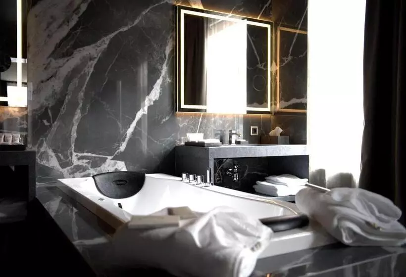 スイート, The Lamp Hotel & Spa