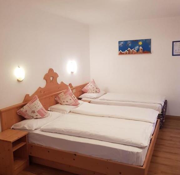 Номер Стандарт Трехместный, Villa Adria B&b