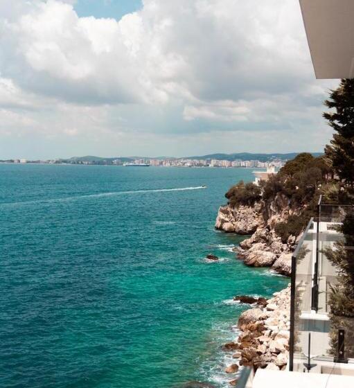 غرفة قياسية مطلّة علي البحر, Maritim Marina Bay Resort & Casino