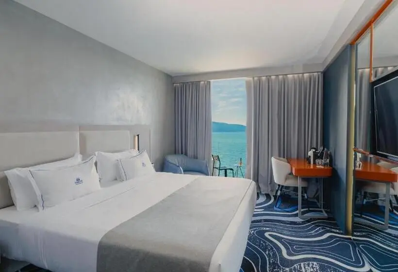 اتاق استاندارد با چشمانداز دریا, Maritim Marina Bay Resort & Casino