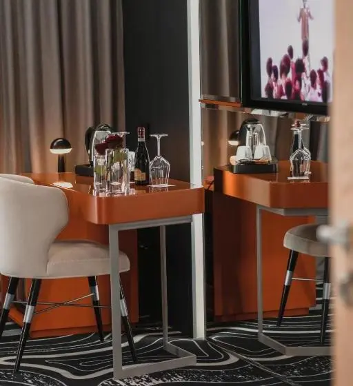 اتاق استاندارد با چشمانداز استخر, Maritim Marina Bay Resort & Casino