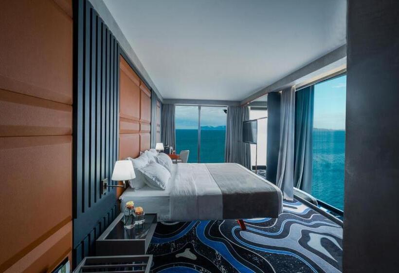 غرفة ديلوكس مطلّة علي البحر مزوَّدة بشُرفة, Maritim Marina Bay Resort & Casino