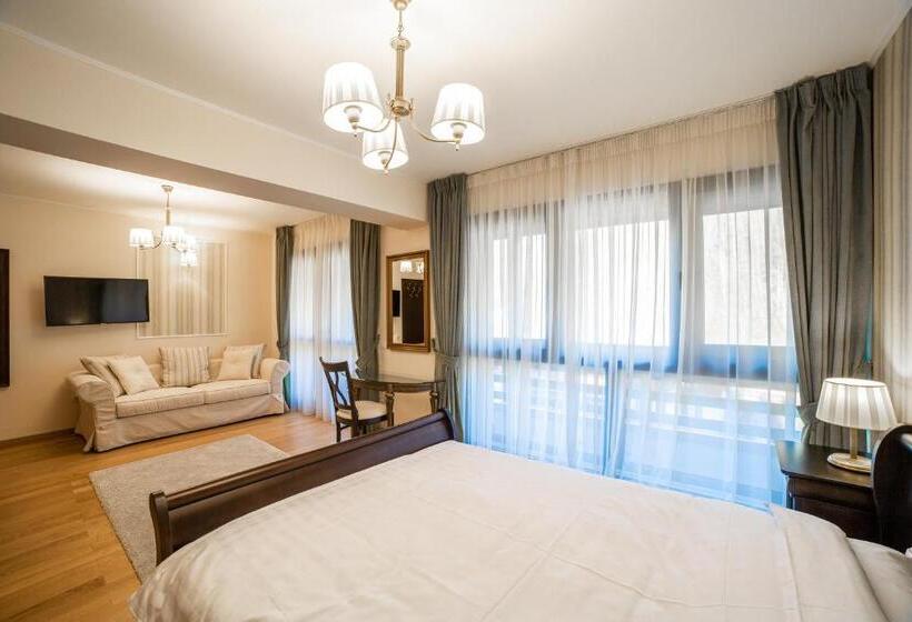 חדר סטנדרט לשלושה, Imperial