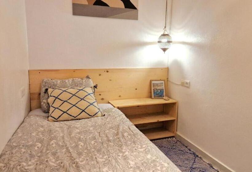 غرفة قياسية فردية, Kekai Surf House