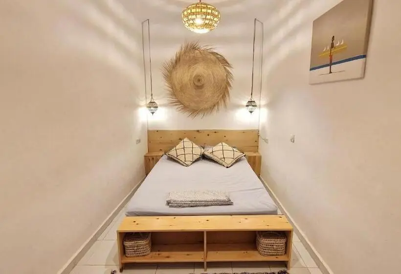 スタンダードルーム, Kekai Surf House