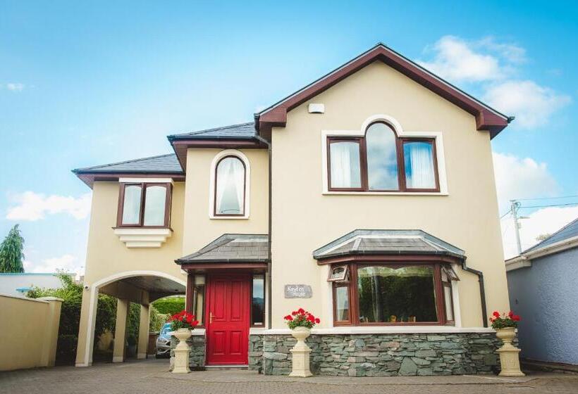 اتاق سوپریور با تخت بزرگ, Kayden House