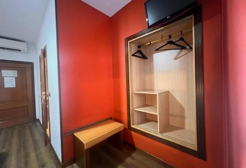 اتاق استاندارد سه نفره, Loop Inn Hostel Santiago De Compostela