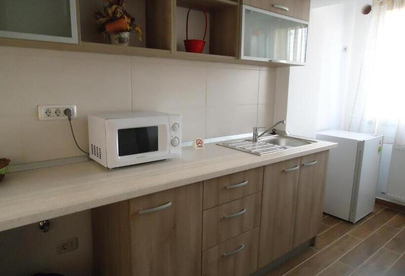 スタンダードスタジオ, Nova Residence 2