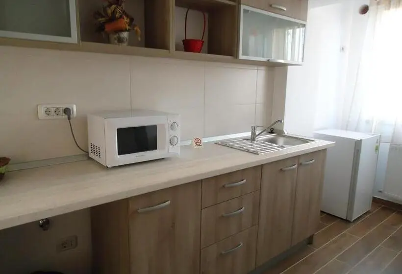 スタンダードスタジオ, Nova Residence 2