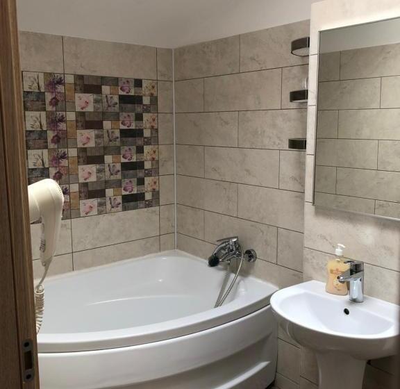 スタンダードトリプルルーム, Nova Residence 2