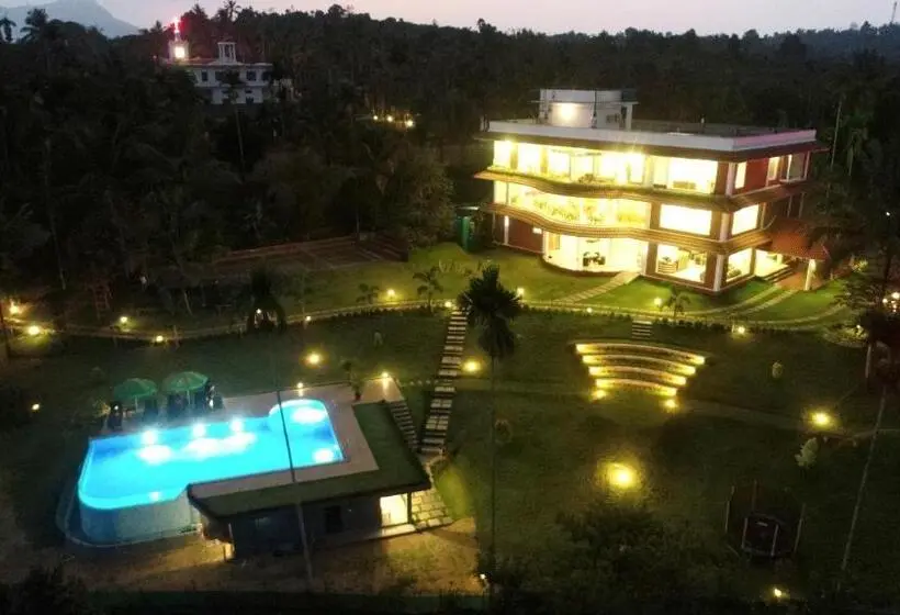 スタンダードトリプルルーム, Room In Guest Room   Lakerose Wayanad Resort   Lake View