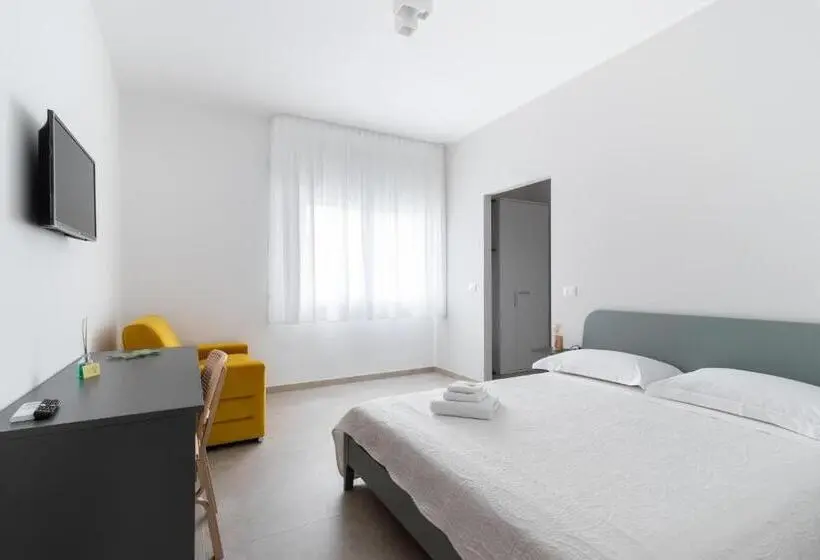 スタンダードトリプルルーム, B&b Foglie D’ulivo