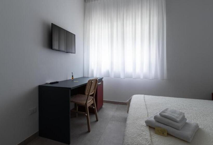 Четырехместный Номер Стандарт, B&b Foglie D’ulivo