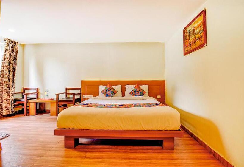 Номер Superior, Fabhotel Abirami Grand Inn   Nr Bryant Park