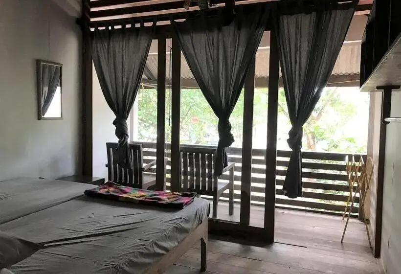Standard Værelse m. Balkon, Bk Homestay, Batukaras