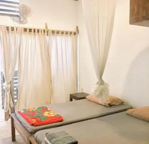 Budget Værelse, Bk Homestay, Batukaras