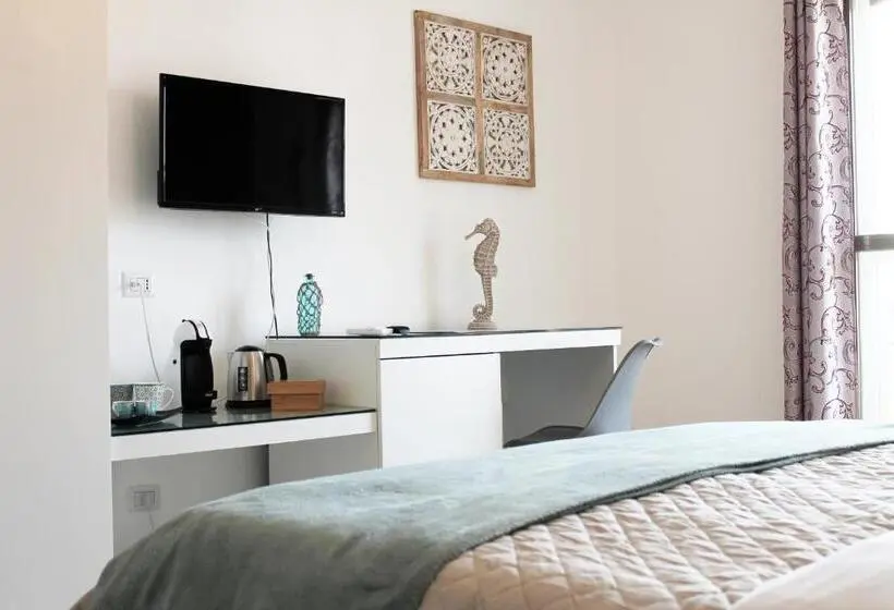 سوئیت با بالکن, Baris Suite Station