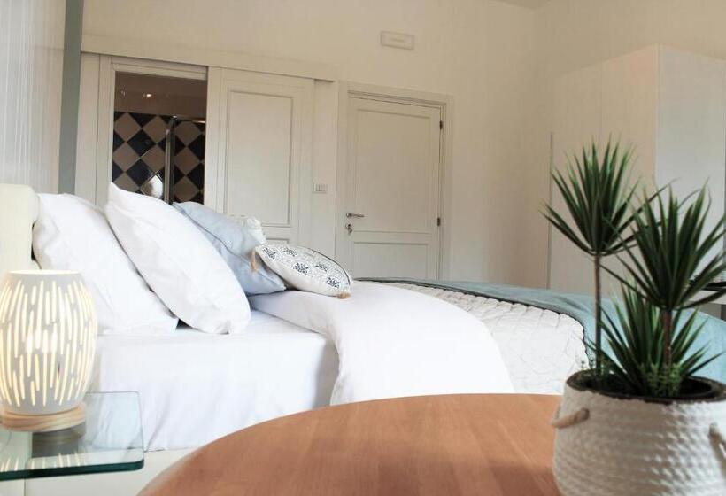 سوئیت با بالکن, Baris Suite Station